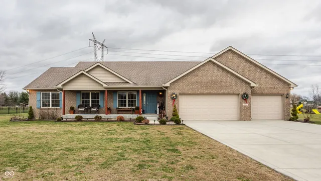 $450,000 | 5923 North County Road 100 East, Pittsboro, IN 46167