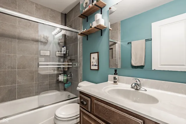 $450,000 | 5923 North County Road 100 East, Pittsboro, IN 46167