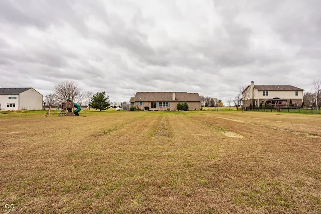 $450,000 | 5923 North County Road 100 East, Pittsboro, IN 46167