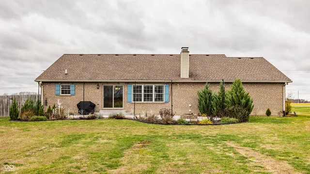 $450,000 | 5923 North County Road 100 East, Pittsboro, IN 46167