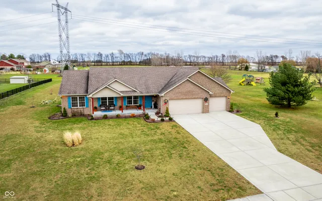 $450,000 | 5923 North County Road 100 East, Pittsboro, IN 46167
