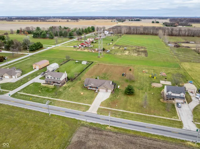 $450,000 | 5923 North County Road 100 East, Pittsboro, IN 46167