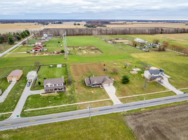$450,000 | 5923 North County Road 100 East, Pittsboro, IN 46167