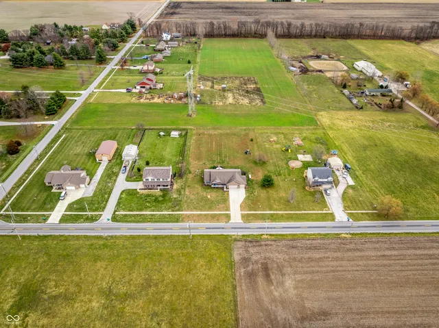 $450,000 | 5923 North County Road 100 East, Pittsboro, IN 46167