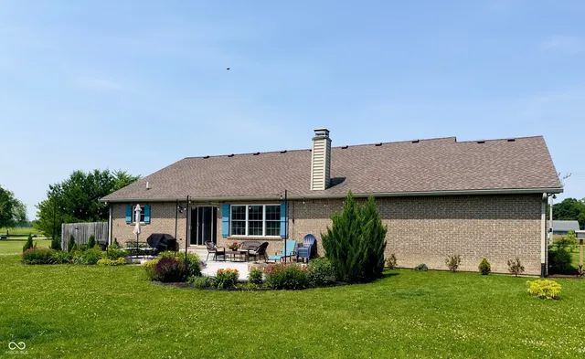 $450,000 | 5923 North County Road 100 East, Pittsboro, IN 46167