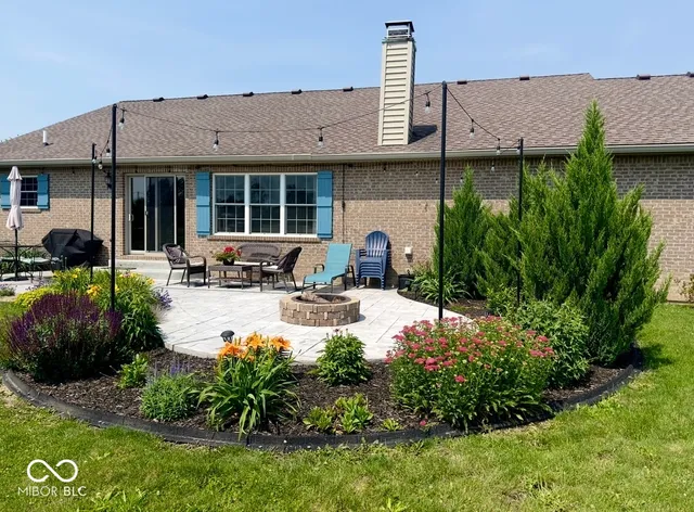 $450,000 | 5923 North County Road 100 East, Pittsboro, IN 46167