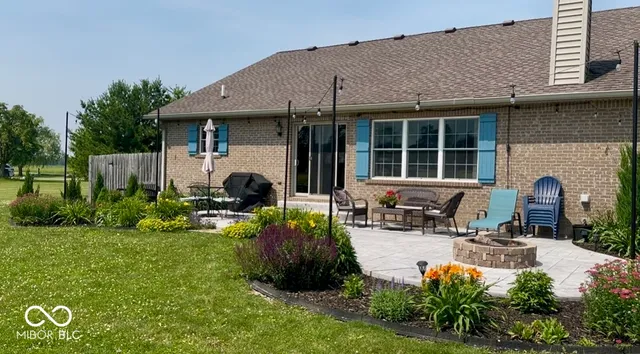 $450,000 | 5923 North County Road 100 East, Pittsboro, IN 46167