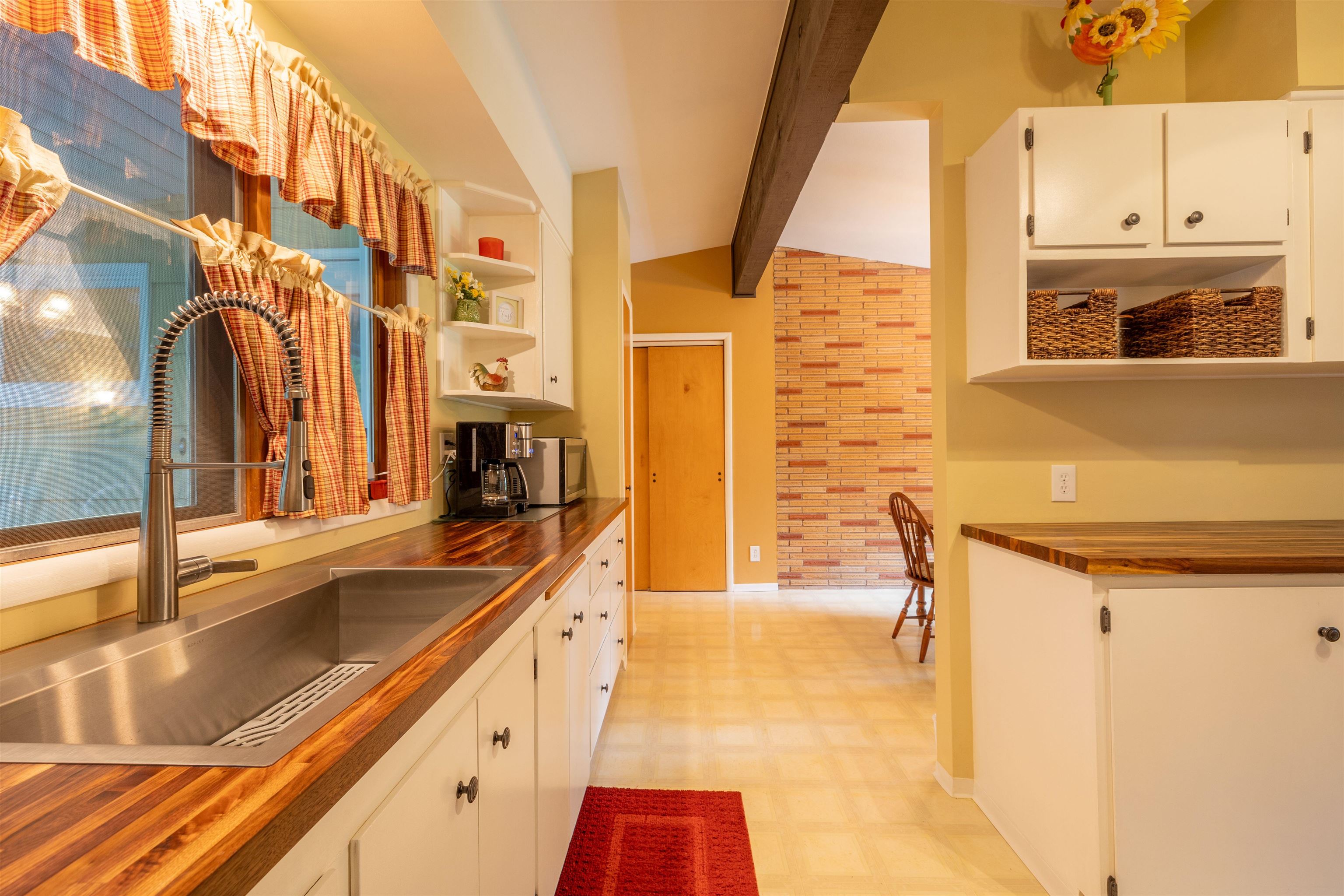 1803 South Bowdish Road Spokane, WA 99206 - Photo 8 of 33