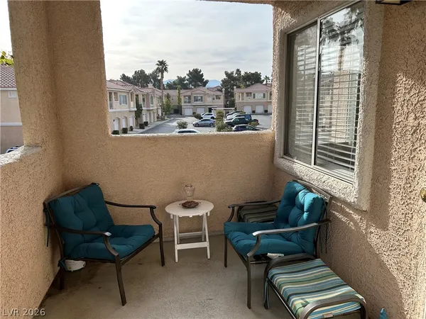 $1,555 | 251 South Green Valley Parkway, Unit 3322, Henderson, NV 89012