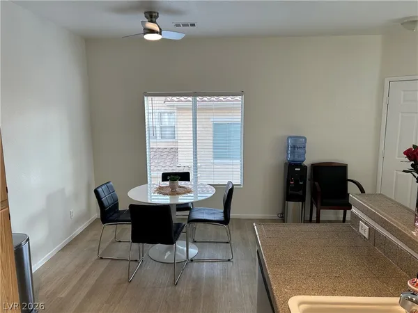 $1,555 | 251 South Green Valley Parkway, Unit 3322, Henderson, NV 89012