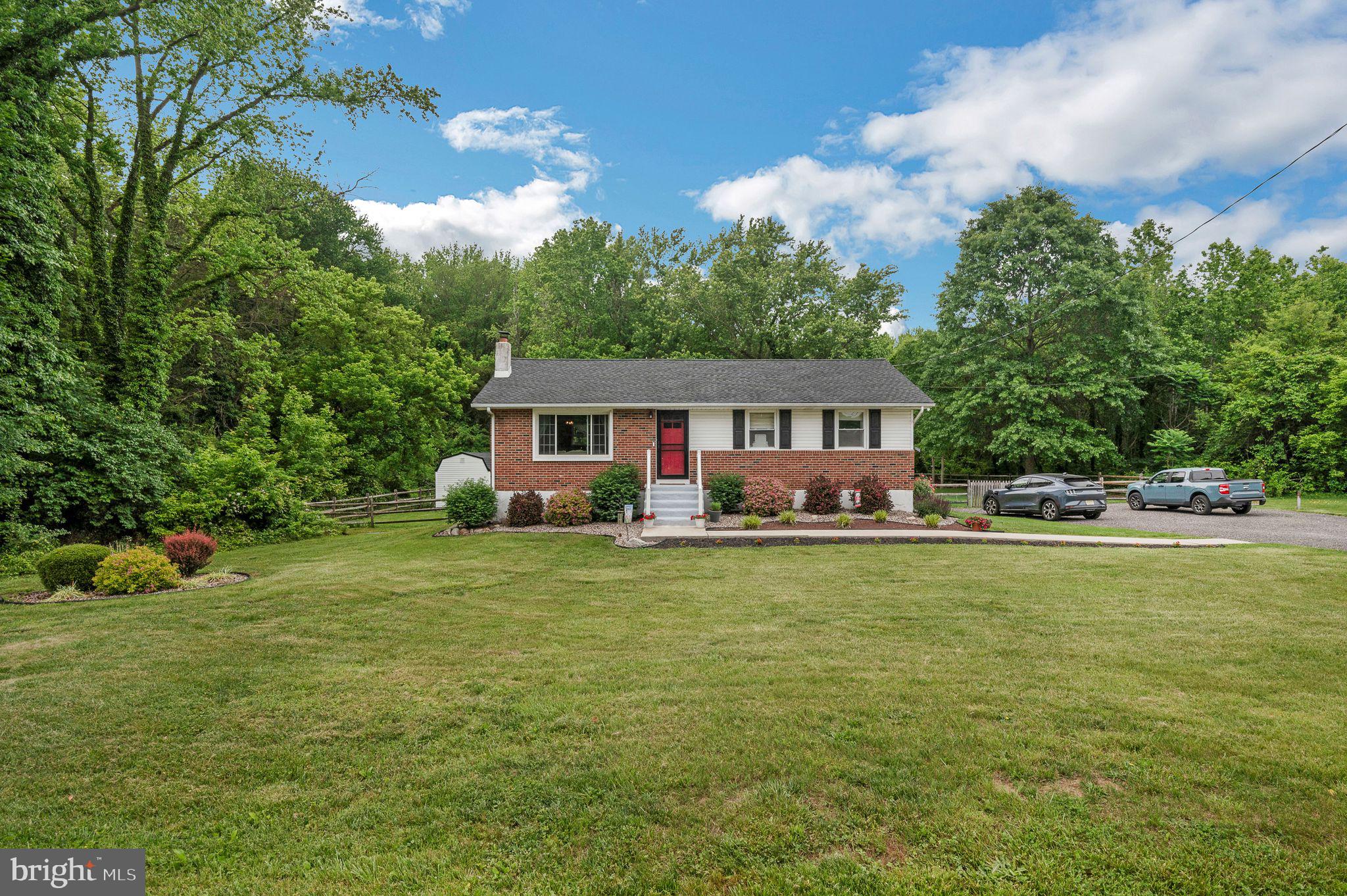 241 Fenwick Road Woodstown, NJ 08098 - Photo 3 of 36
