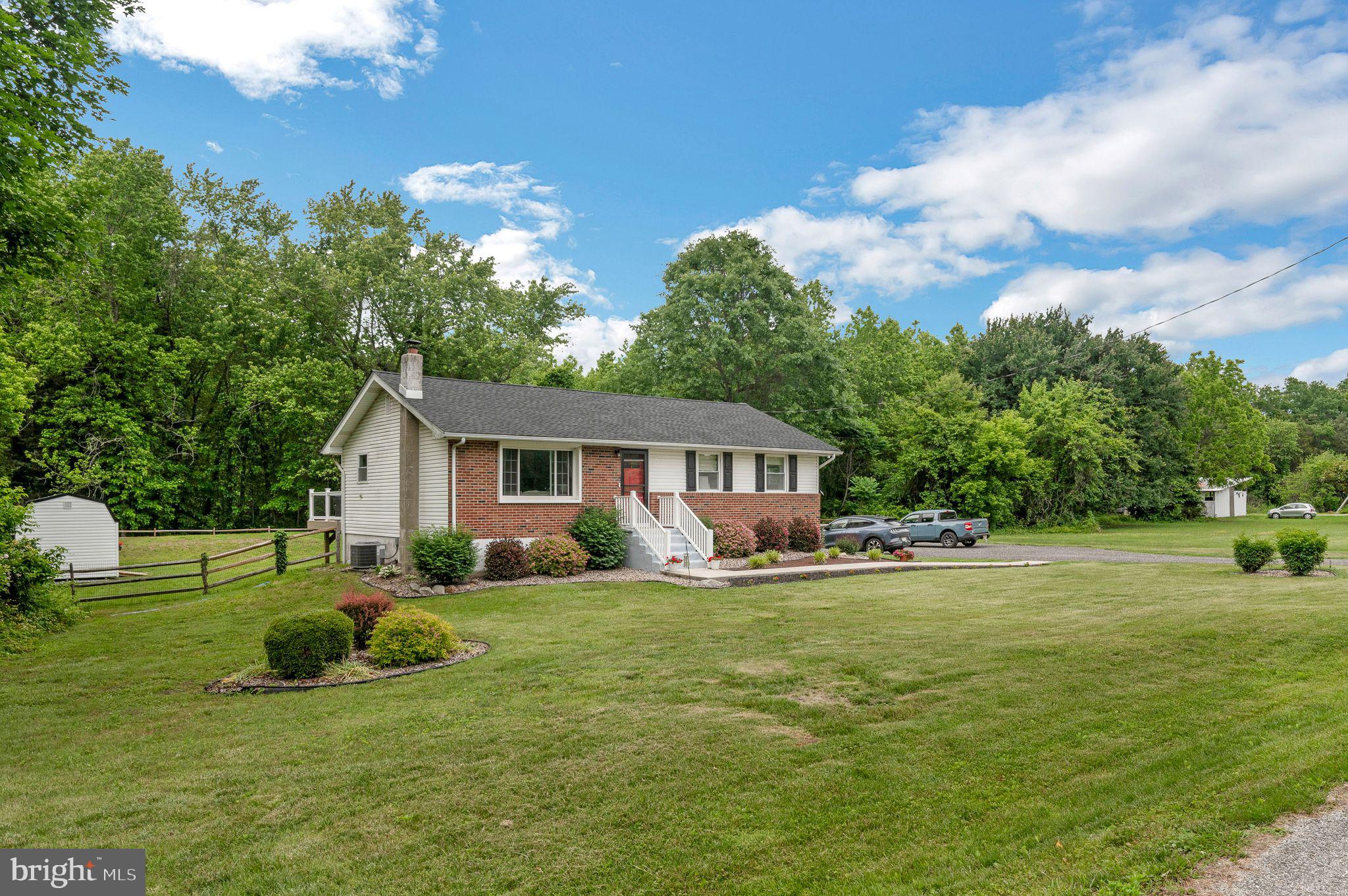 241 Fenwick Road Woodstown, NJ 08098 - Photo 4 of 36