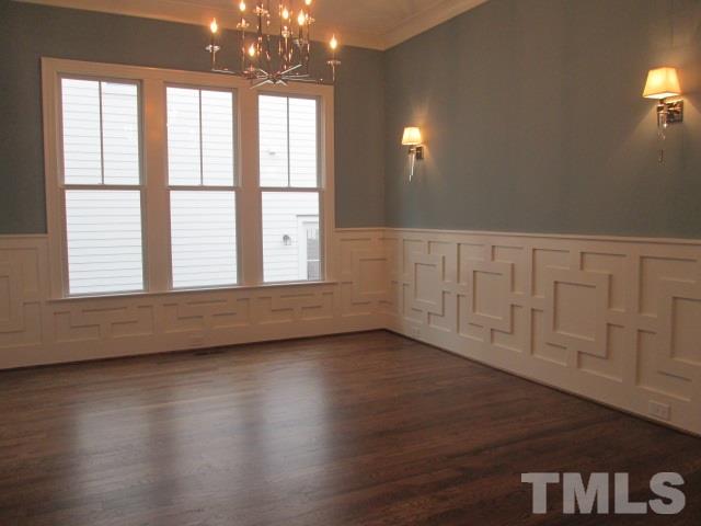 2701 Gordon Street Raleigh, NC 27608 - Photo 4 of 25