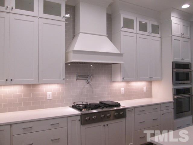 2701 Gordon Street Raleigh, NC 27608 - Photo 8 of 25
