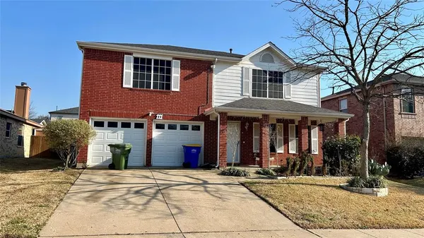 $2,200 | 111 Quail Run Drive, Seagoville, TX 75159
