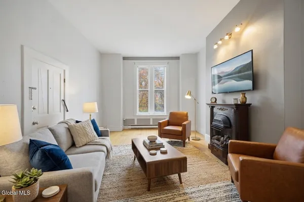 $285,000 | 74 Philip Street, Albany, NY 12202