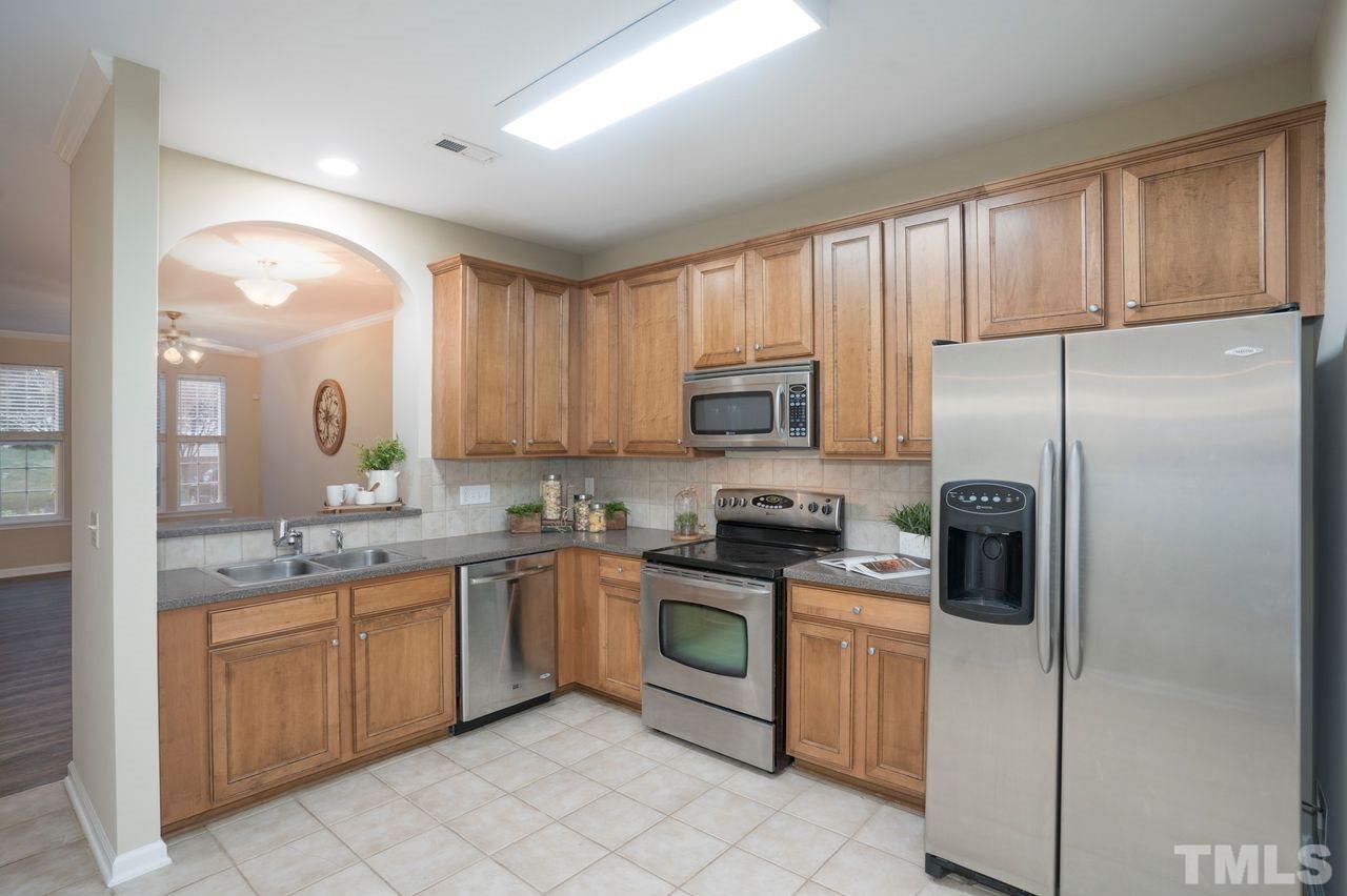 5217 Moonview Court Raleigh, NC 27606 - Photo 7 of 12 Gallery Image 7