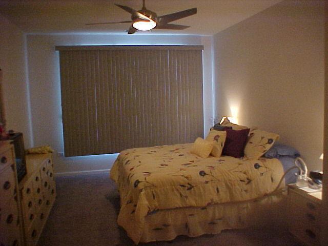 660 McHenry Road, Unit 402 Wheeling, IL 60090 - Photo 7 of 11