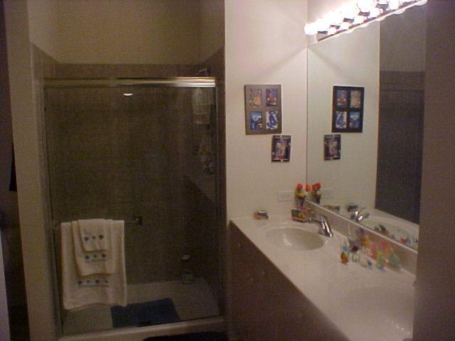 660 McHenry Road, Unit 402 Wheeling, IL 60090 - Photo 8 of 11