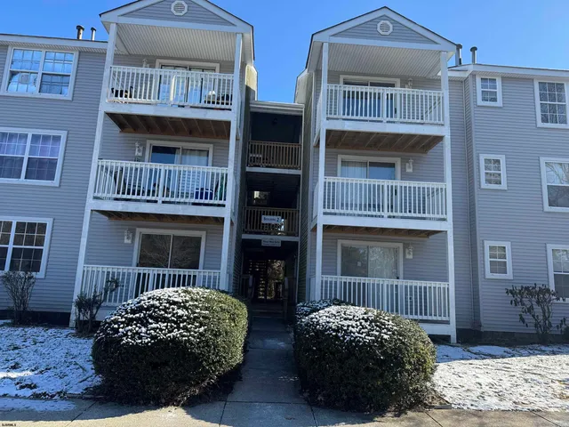 $165,000 | 2 Oyster Bay Road, Unit C, Absecon, NJ 08205
