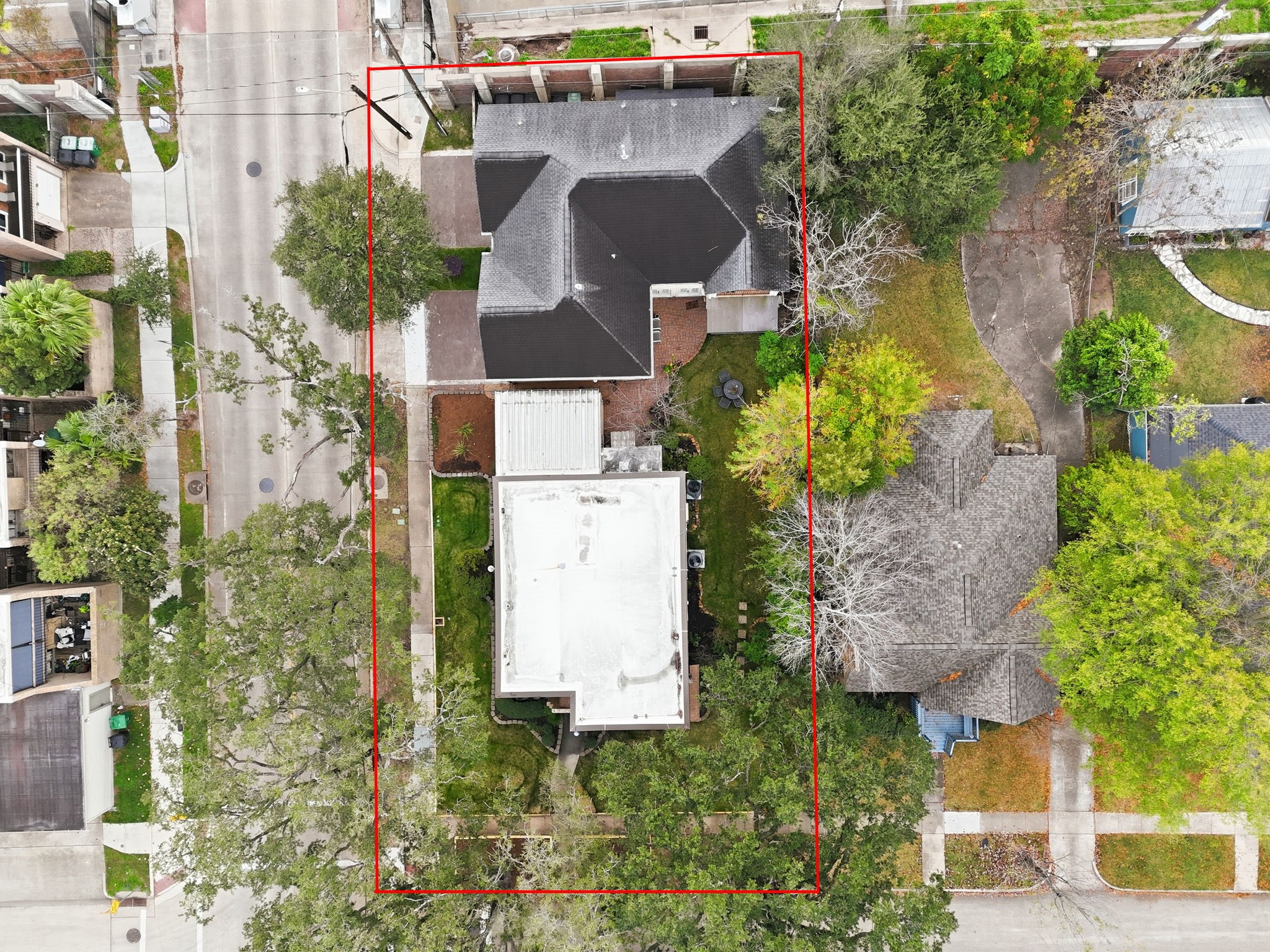 1801 Lexington Street Houston, TX 77098 - Photo 21 of 50 an aerial view of residential house with outdoor space
