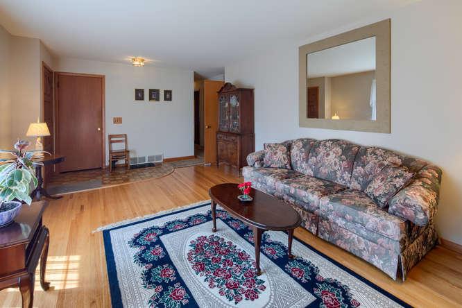 532 Wheeler Drive Excelsior, MN 55331 - Photo 9 of 24 Gallery Image 9
