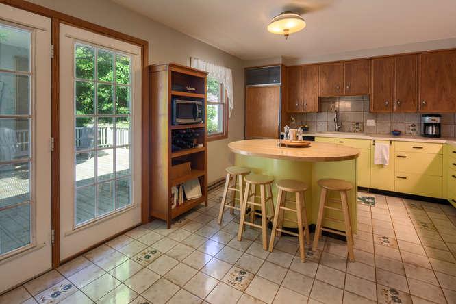 532 Wheeler Drive Excelsior, MN 55331 - Photo 10 of 24 Gallery Image 10