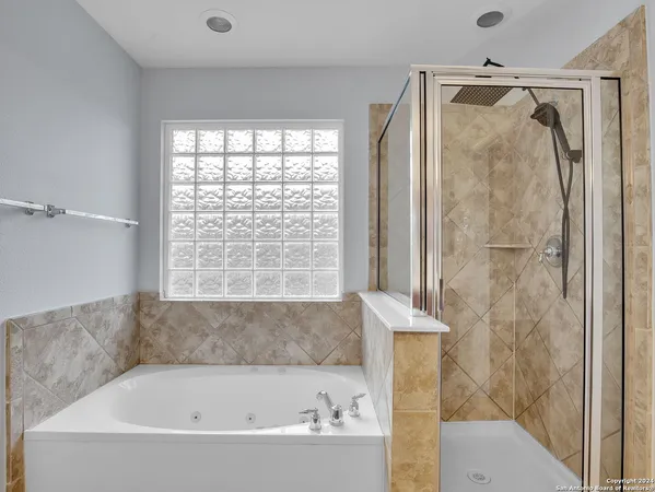 $3,200 | 7654 Eagle Ledge, San Antonio, TX 78249