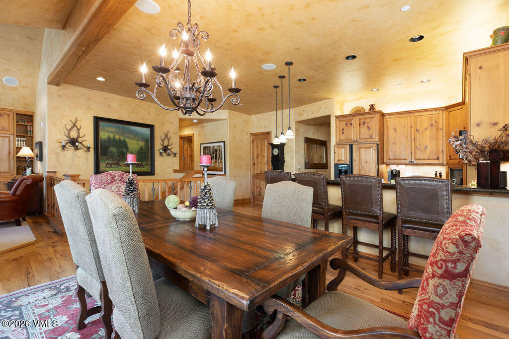 54 Cresta Road, Unit G1 Edwards, CO 81632 - Photo 4 of 20 2604_village_th_g1_interior_dining_b