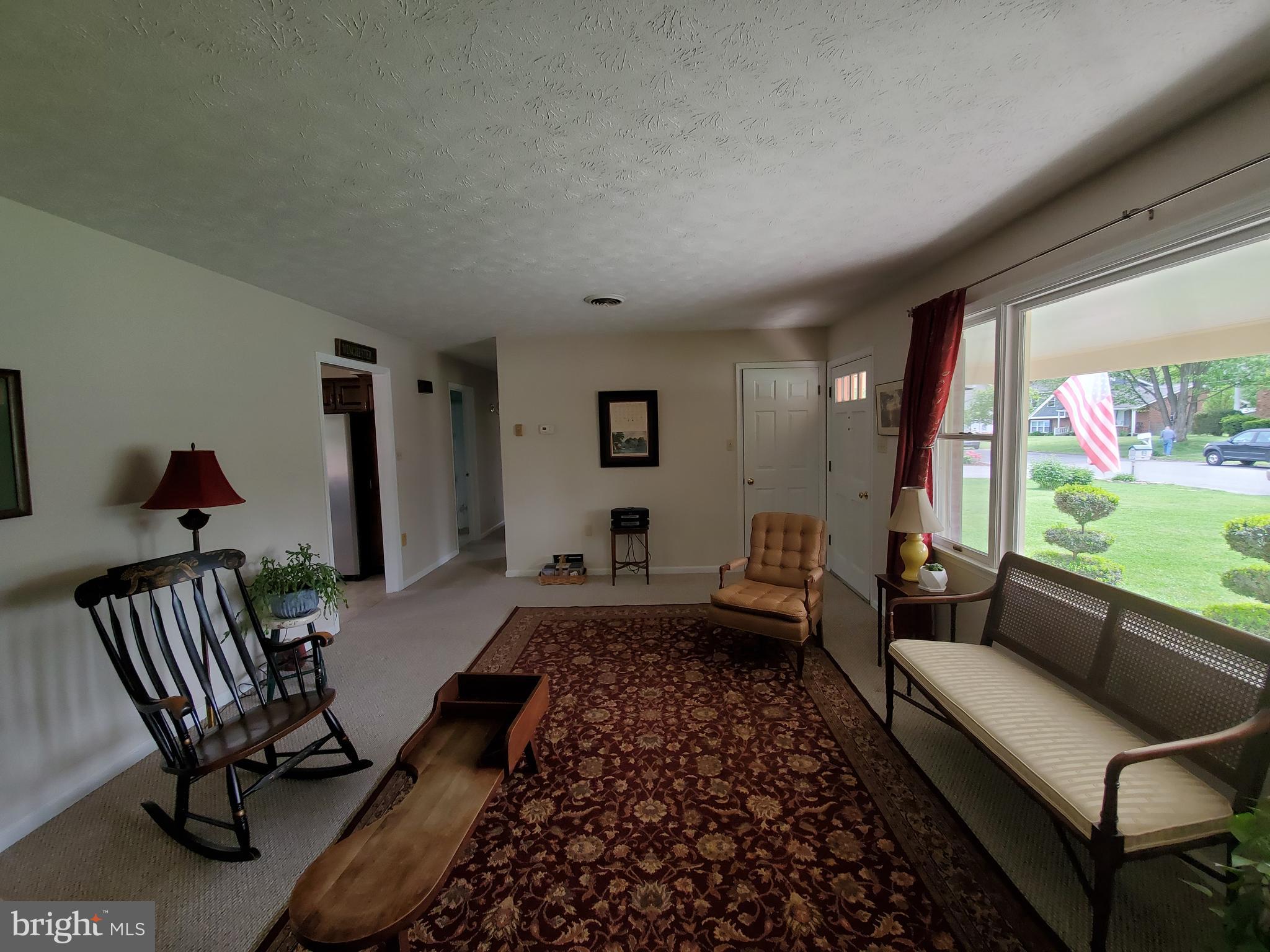 134 Russelcroft Road Winchester, VA 22601 - Photo 15 of 35 Living Room