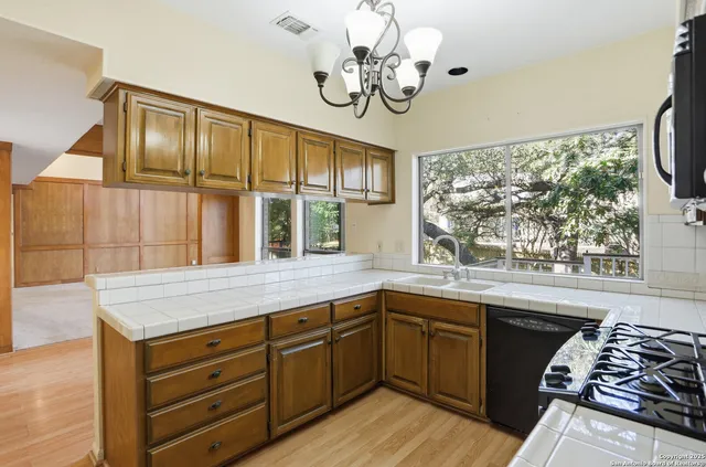 $475,000 | 13010 Hunters Ridge Street, San Antonio, TX 78230