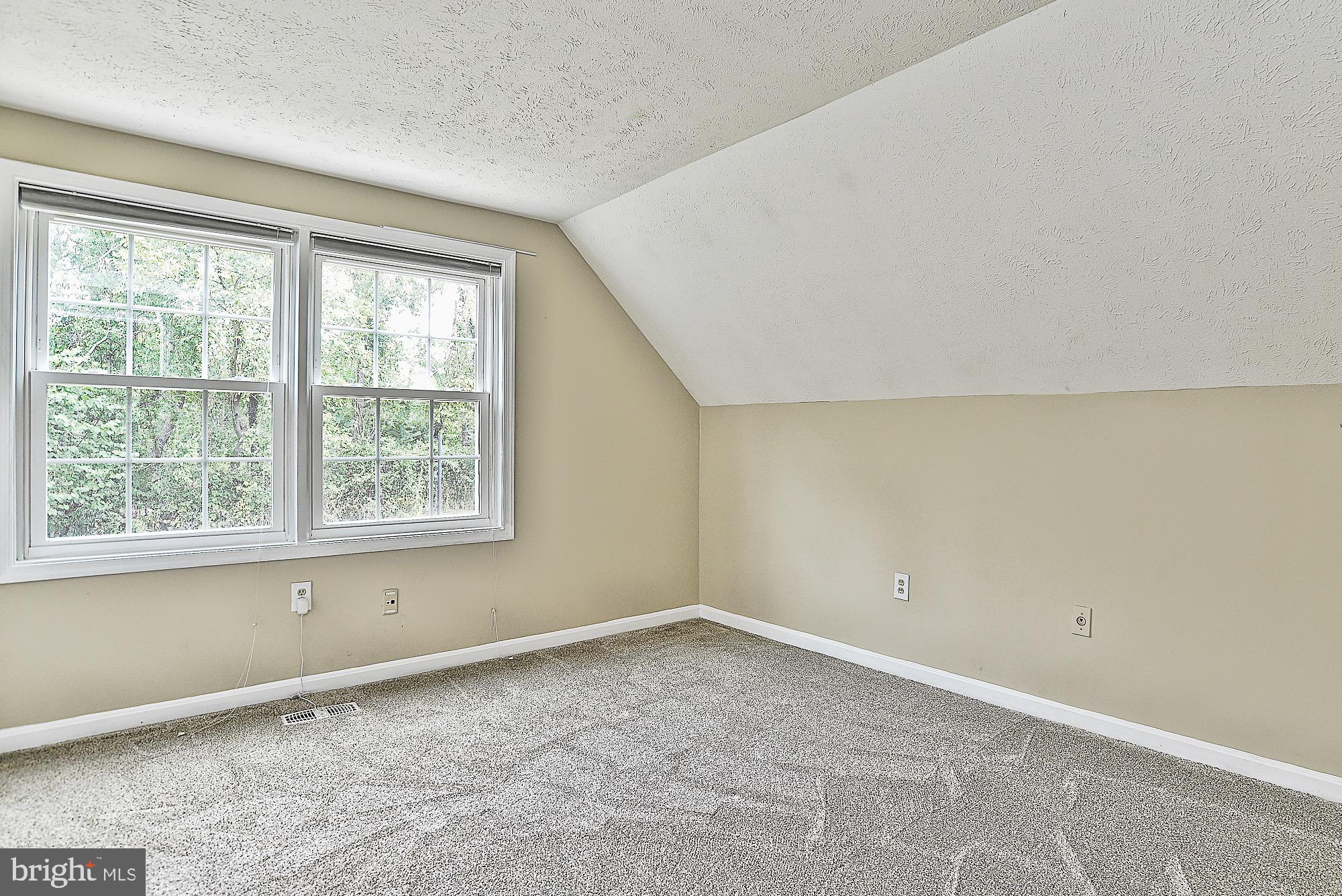 13213 Jasper Road Fairfax, VA 22033 - Photo 17 of 26 2 Large Bedrooms Upstairs