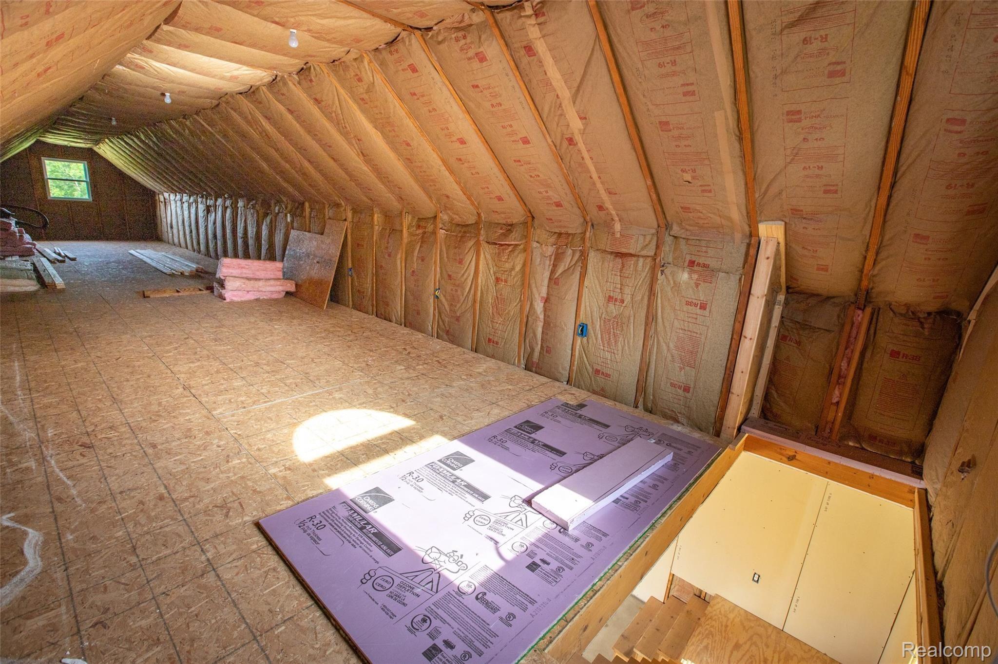 3083 Beattie Road Howell, MI 48843 - Photo 29 of 35 Insulated Bonus room over garage