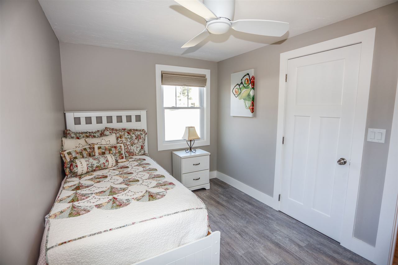 6 Hideaway Road Nashua, NH 03064 - Photo 22 of 35