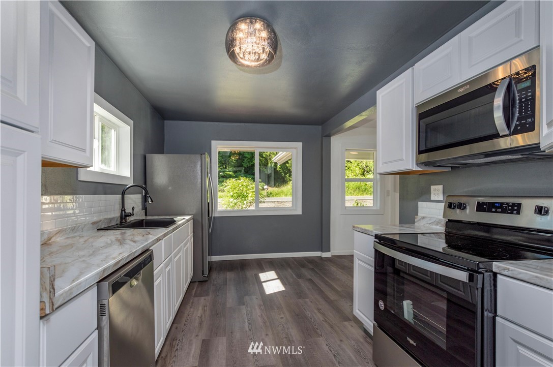 416 Coal Creek Road Chehalis, WA 98532 - Photo 10 of 20 Gallery Image 10