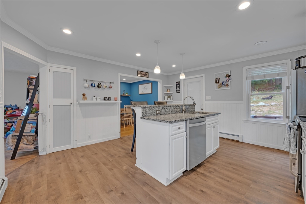 117 Malvern Road Worcester, MA 01610 - Photo 6 of 28