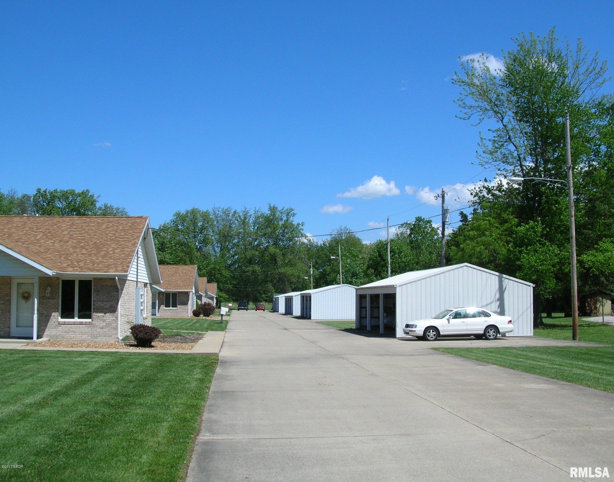 249 Country Club Road Centralia, IL 62801 - Photo 2 of 3 Gallery Image 2