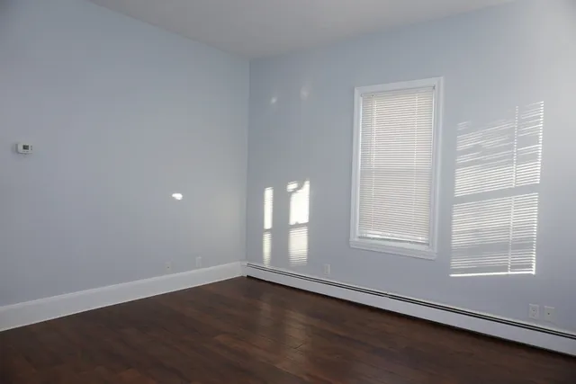 $2,400 | 107 Pond Street, Unit 1, Waltham, MA 02451