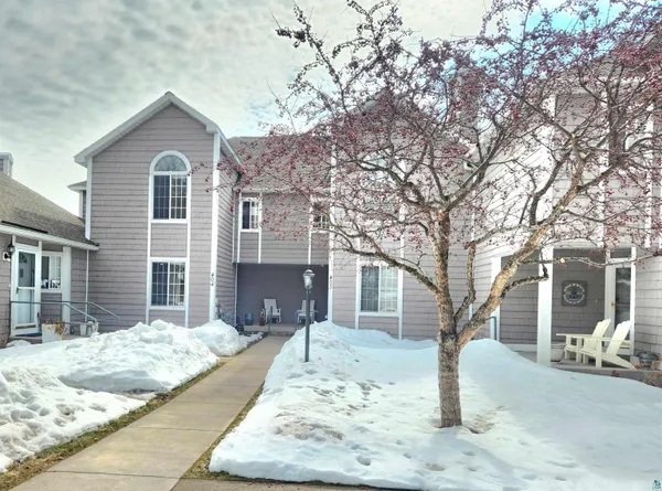 $459,000 | 34605 Pumphouse Road, Unit 404, Bayfield, WI 54814