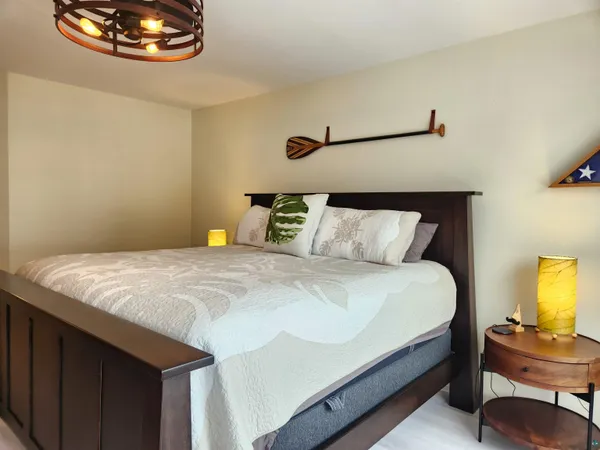 $459,000 | 34605 Pumphouse Road, Unit 404, Bayfield, WI 54814