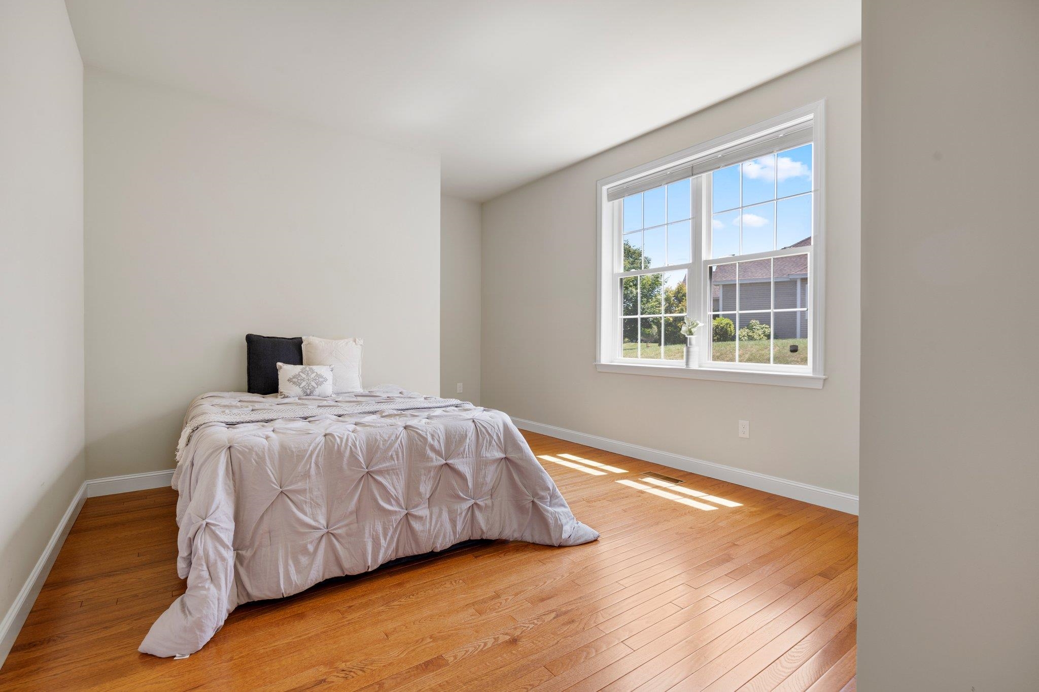200 Pleasant Pond Way Manchester, NH 03102 - Photo 20 of 34