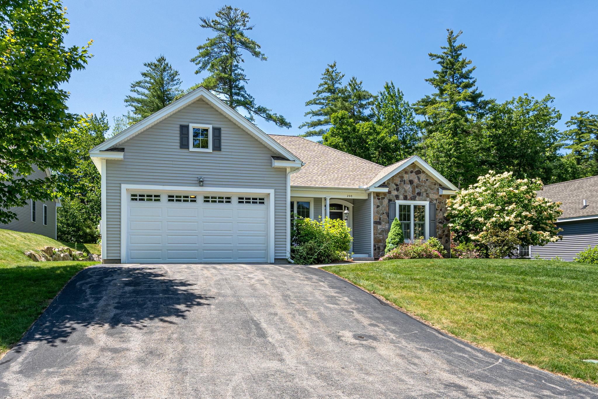 200 Pleasant Pond Way Manchester, NH 03102 - Photo 5 of 34