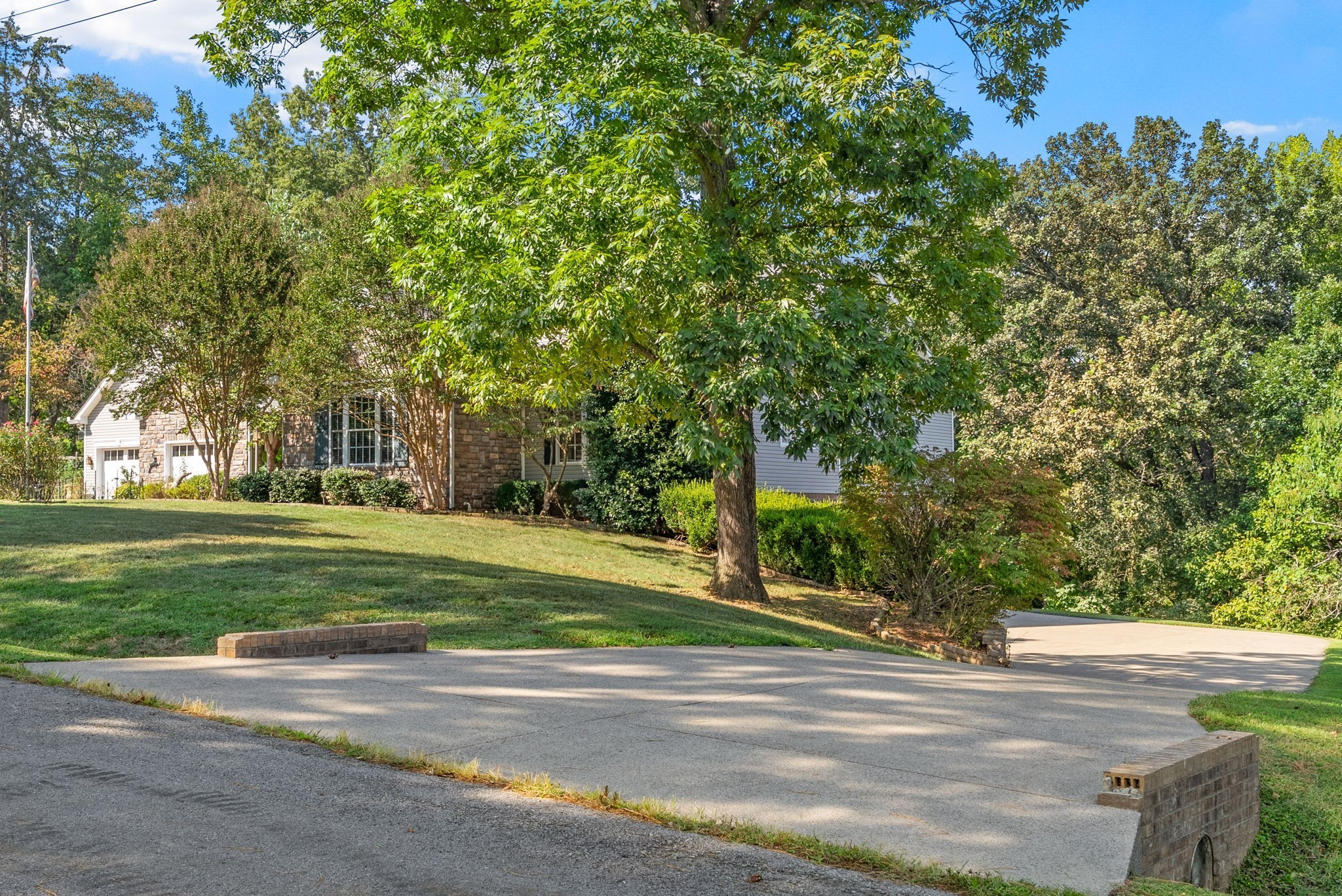 659 Cornwall Road Clarksville, TN 37043 - Photo 5 of 80