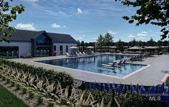 $719,900 | 6731 North Magic Mallard Avenue, Unit ADDISON, Meridian, ID 83646