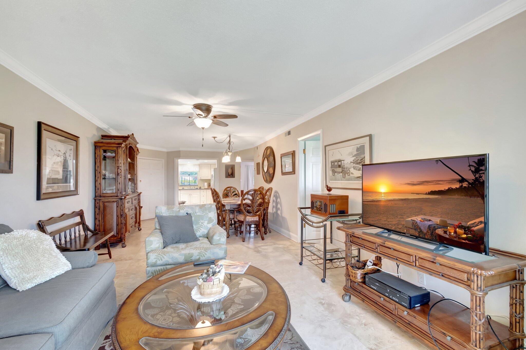 5550 North Ocean Boulevard, Unit 107 Ocean Ridge, FL 33435 - Photo 11 of 38 Living room