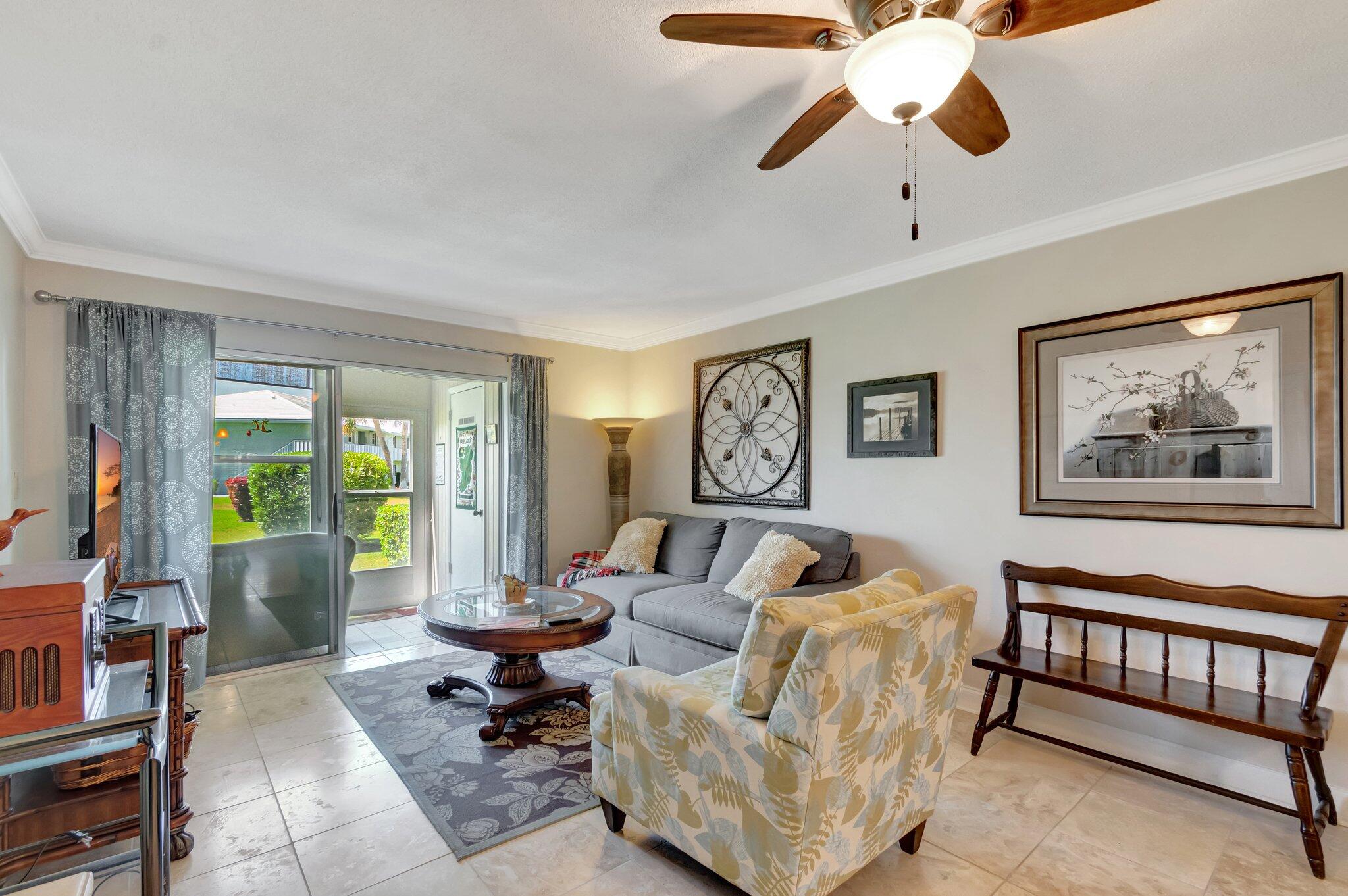 5550 North Ocean Boulevard, Unit 107 Ocean Ridge, FL 33435 - Photo 12 of 38 Living room