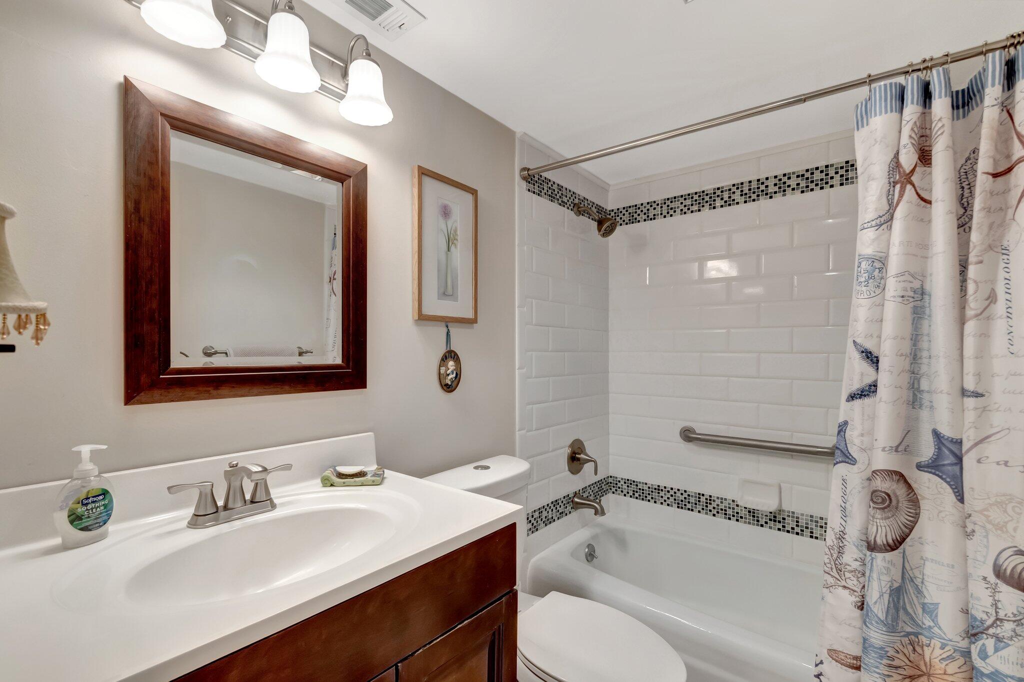 5550 North Ocean Boulevard, Unit 107 Ocean Ridge, FL 33435 - Photo 21 of 38 On suite bath