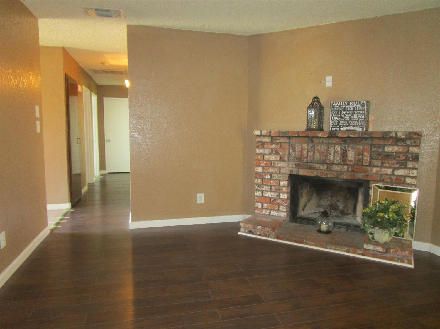 17808 Wabash Road Madera, CA 93638 - Photo 6 of 25 Gallery Image 6