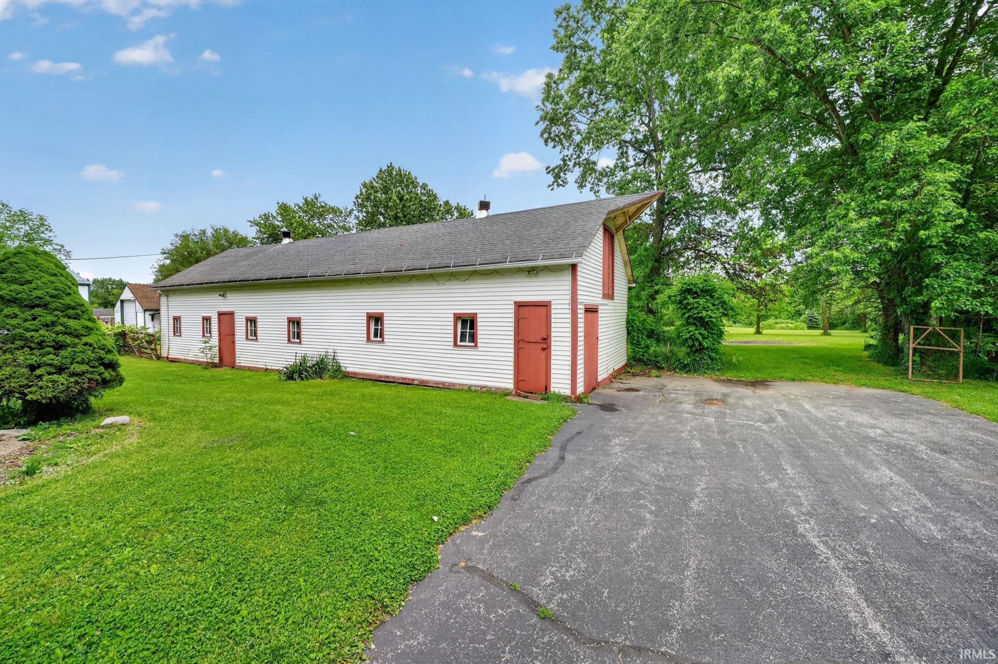 62738 Miami Road South Bend, IN 46614 - Photo 7 of 35 Gallery Image 7
