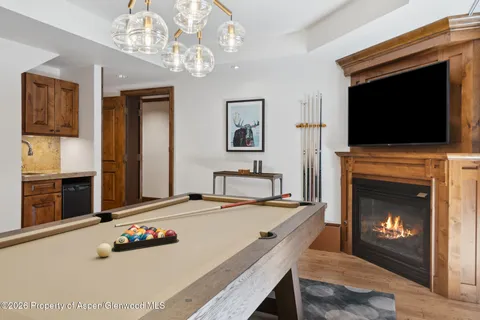 $995,000 | 415 East Dean St Unit 42 Wks 26 & 27, Aspen, CO 81611